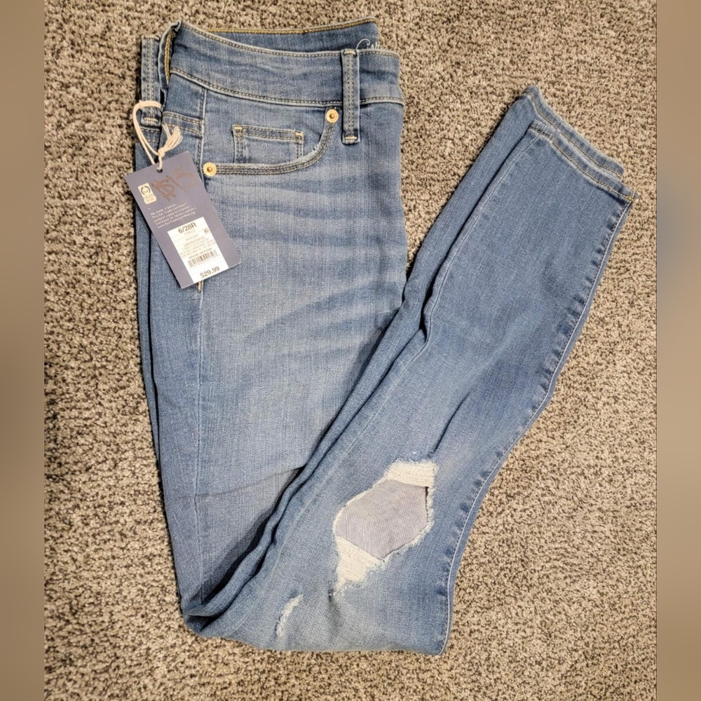 Jeans with rip